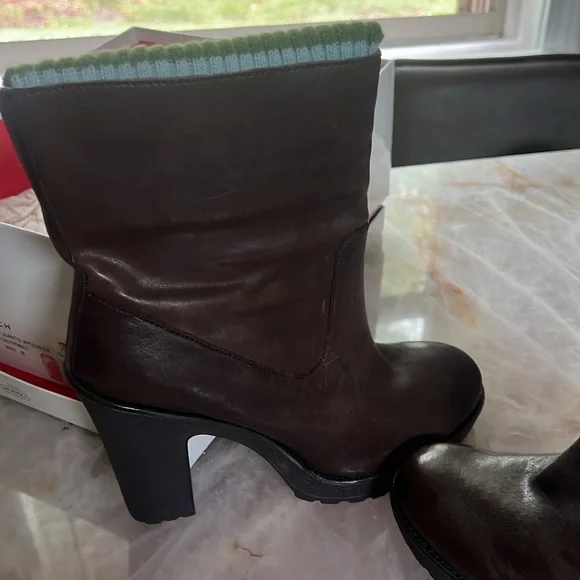 Vintage Coach 90s Leather Boots - Picture 2 of 7